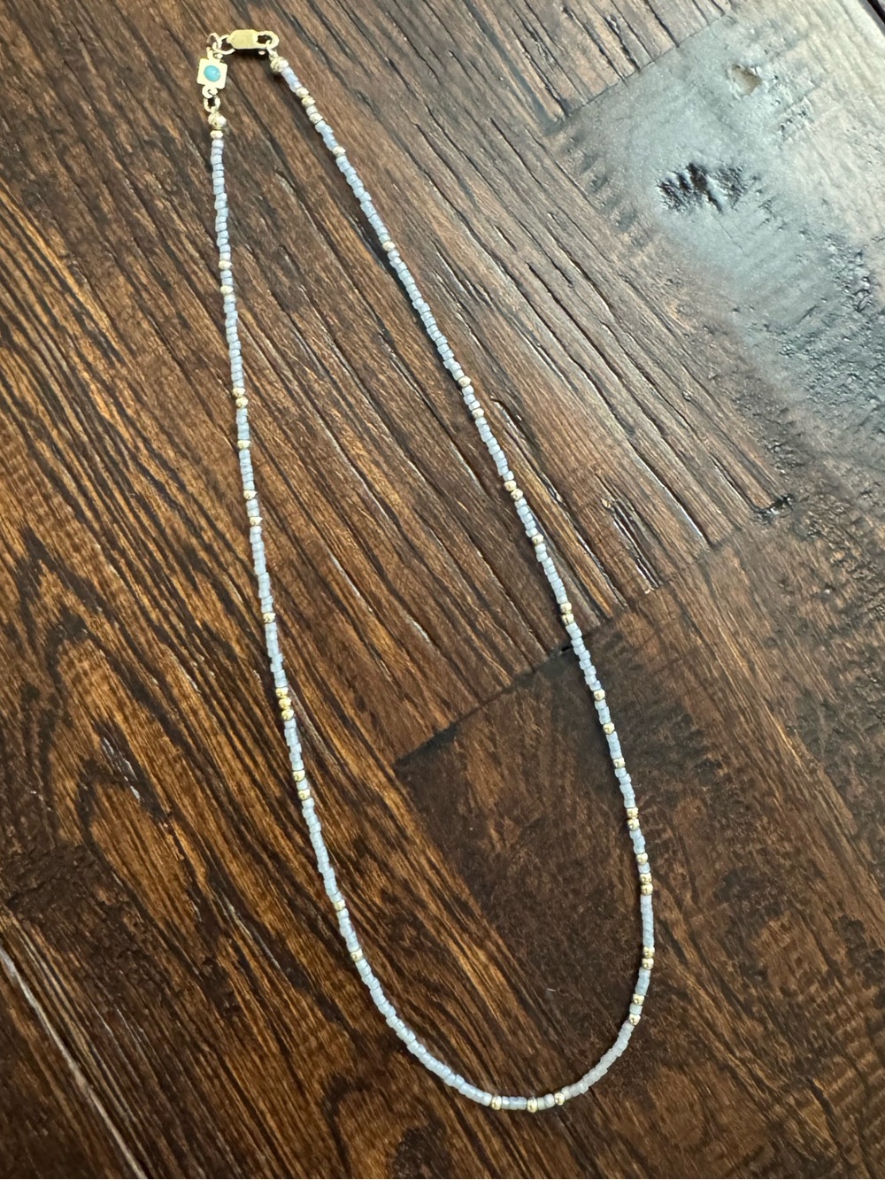 E newton Delicate Grey Beaded Necklace with Gold Accents